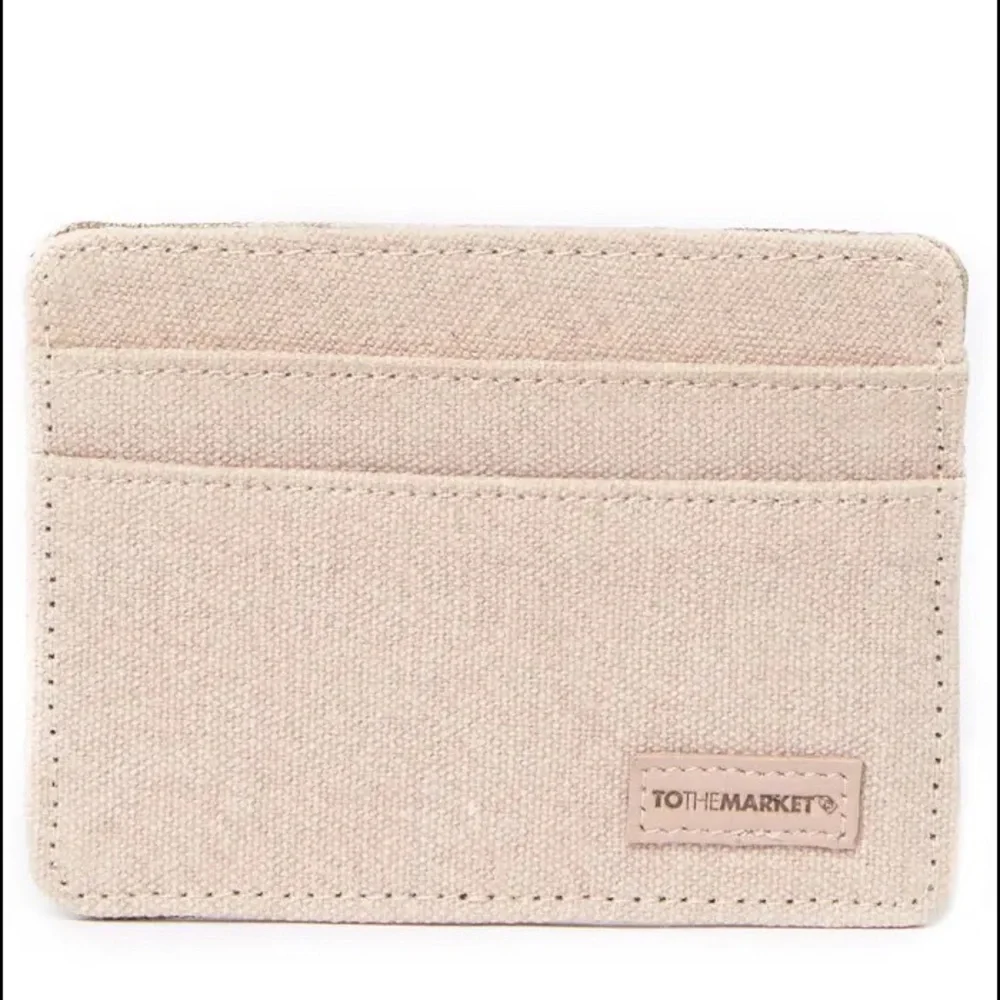 🆕 To The Market Slim Card Holder Wallet in Camo Print (810)